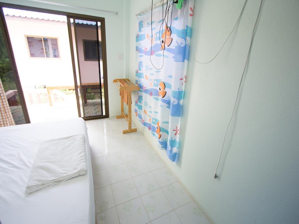 Chaiwat Resort Laem Sing Quarto foto