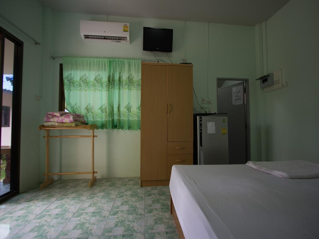 Chaiwat Resort Laem Sing Quarto foto